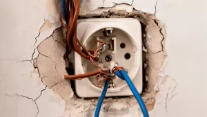Jak podłączyć gniazdko w starej instalacji